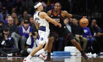 弗拉格24+4+3浓眉24+14 马克西38分76人力克独行侠