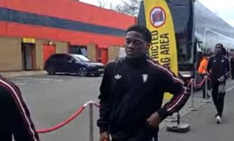 曝曼联新帝星愿降低续约周薪要求！拉爵不置可否，其地位仍需考验